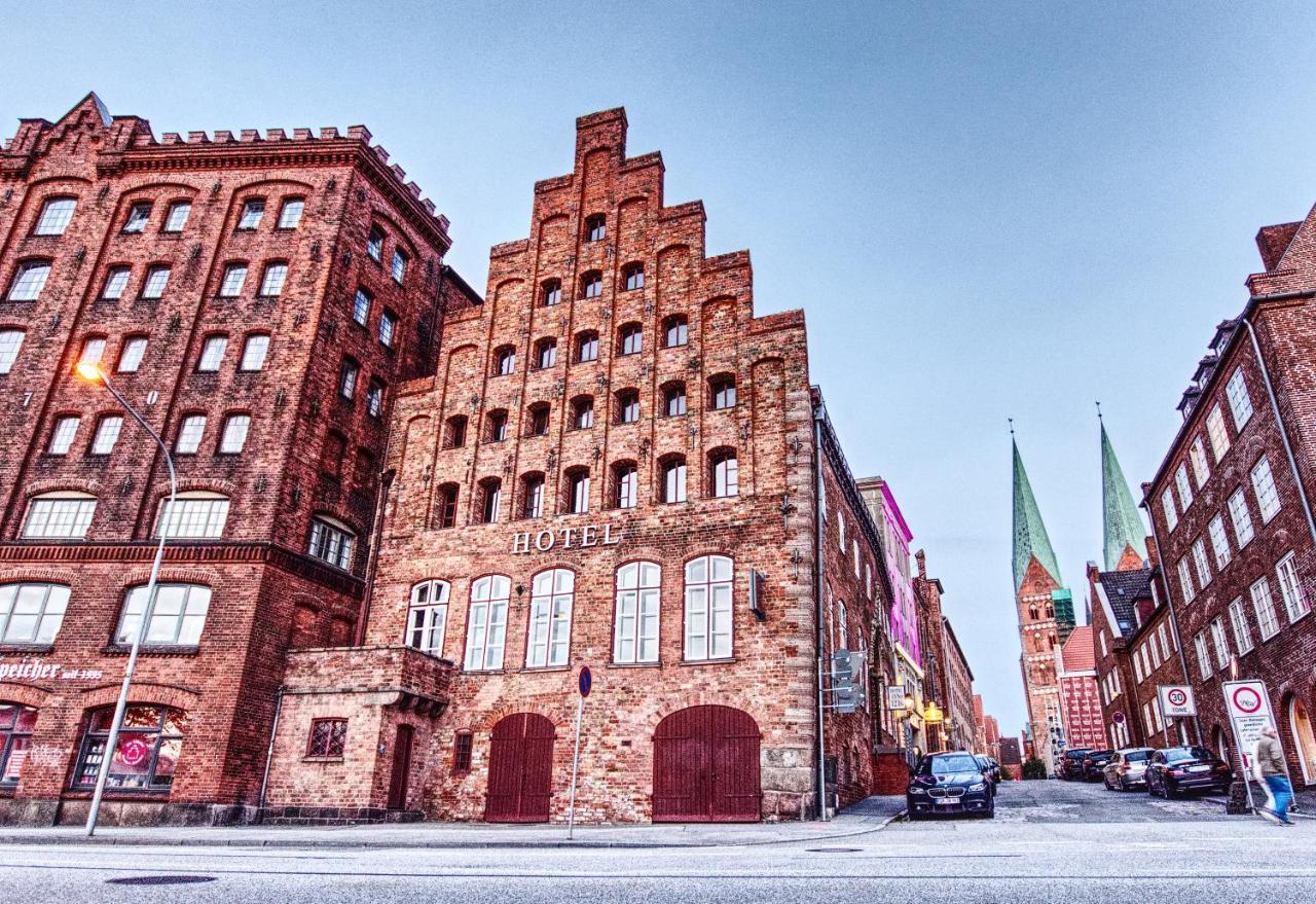 Hotel Anno 1216 Lübeck Extérieur photo